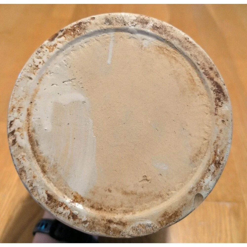 Vtg Tan Stoneware Crock w/distinctive stepped collar rim 7